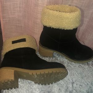 Fold over boots